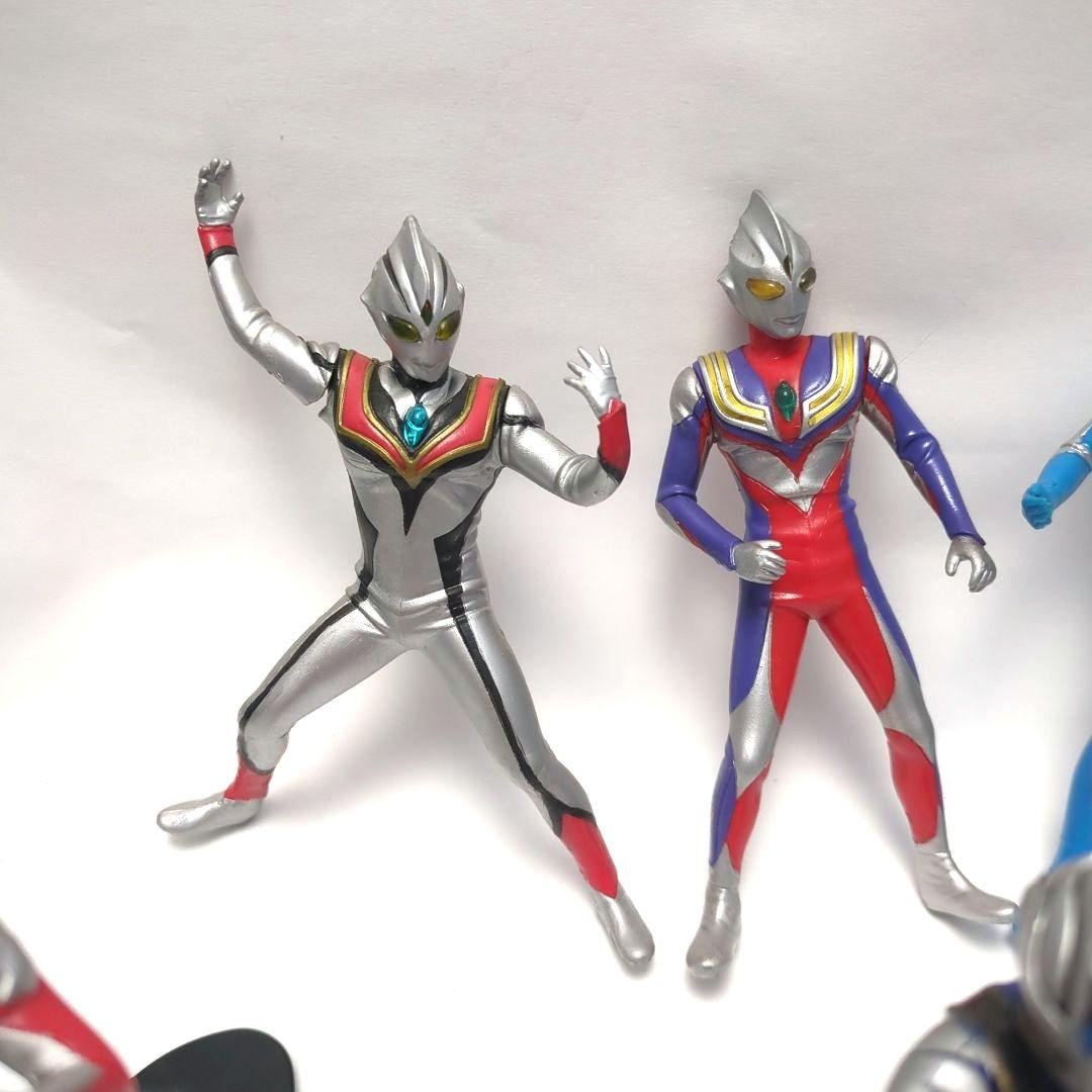 ハイパーHDウルトラマン　ダイナ、ティガ、ガイア、ティガダーク