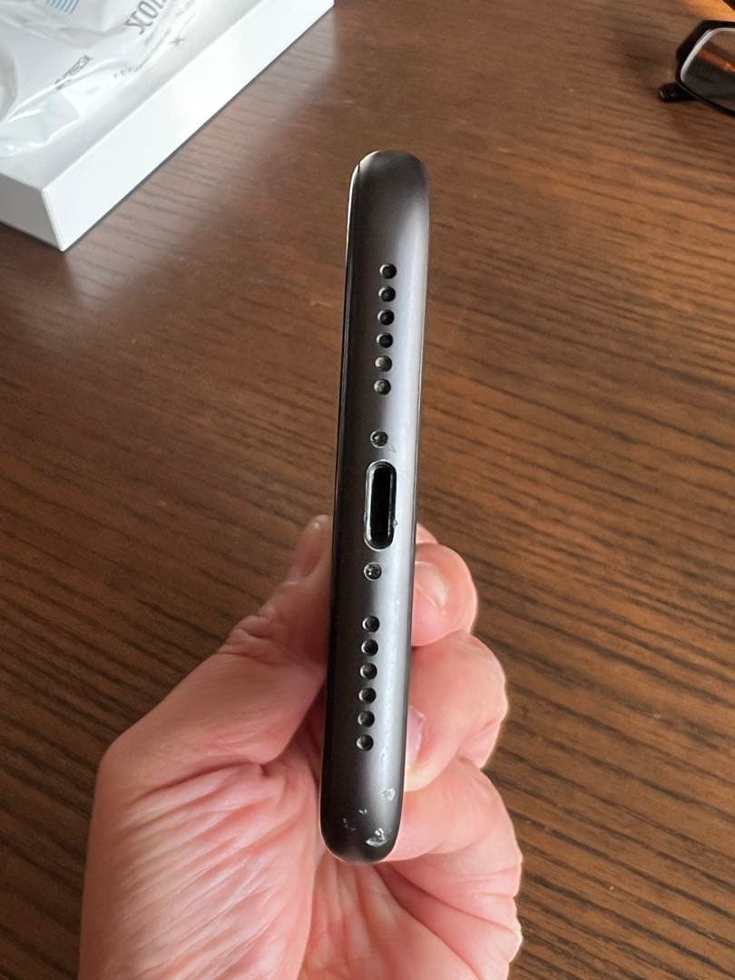 Apple iPhone 11 128GB 本体 充電器付き