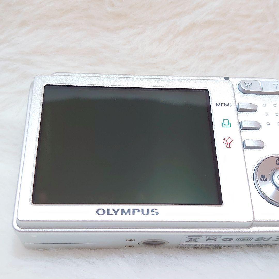 ✨極美品✨OLYMPUS FE-150 シルバー デジカメ 箱付き