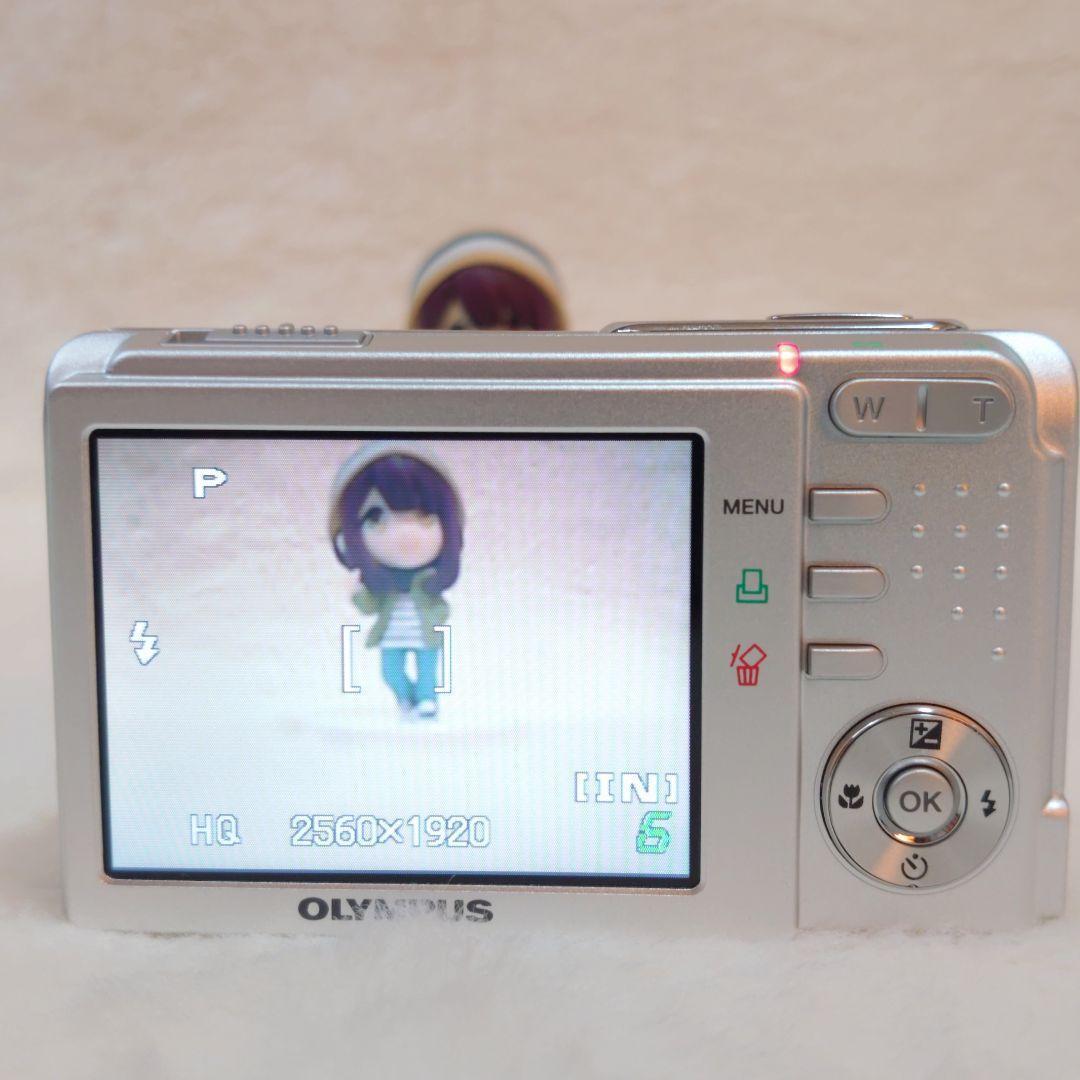 ✨極美品✨OLYMPUS FE-150 シルバー デジカメ 箱付き