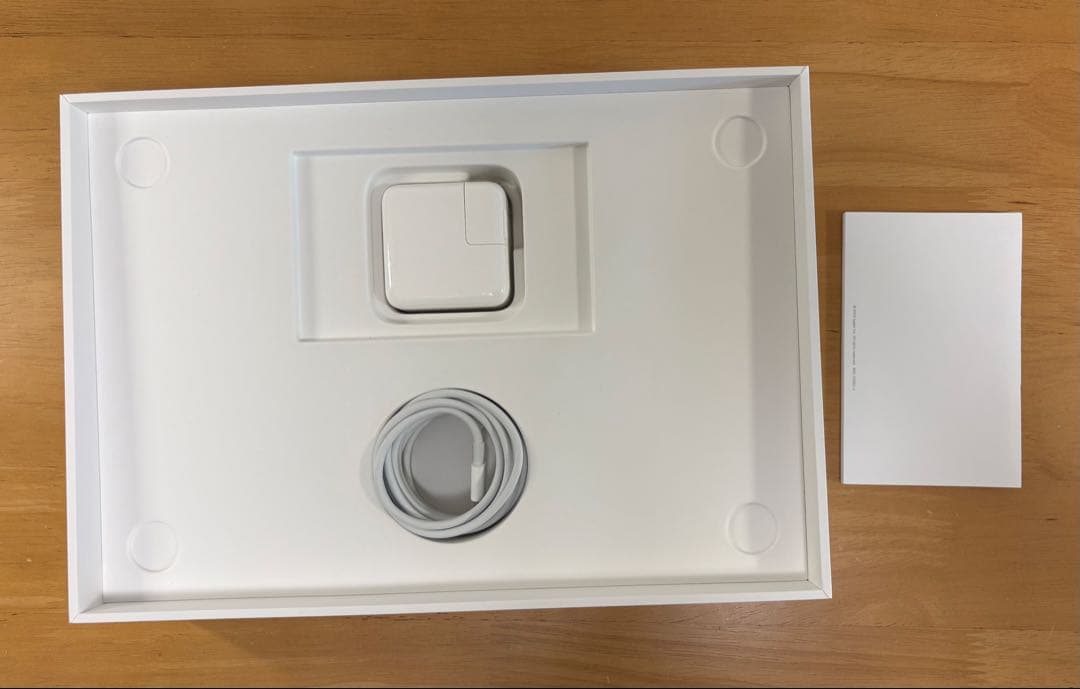 MacBook Air M1 8GB 256GBスペースグレイ バッテリー96%