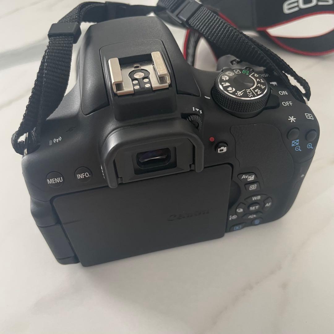 【美品】Ｃａｎｏｎ ＥＯＳ　Ｋｉｓｓ　Ｘ８ｉレンズセット