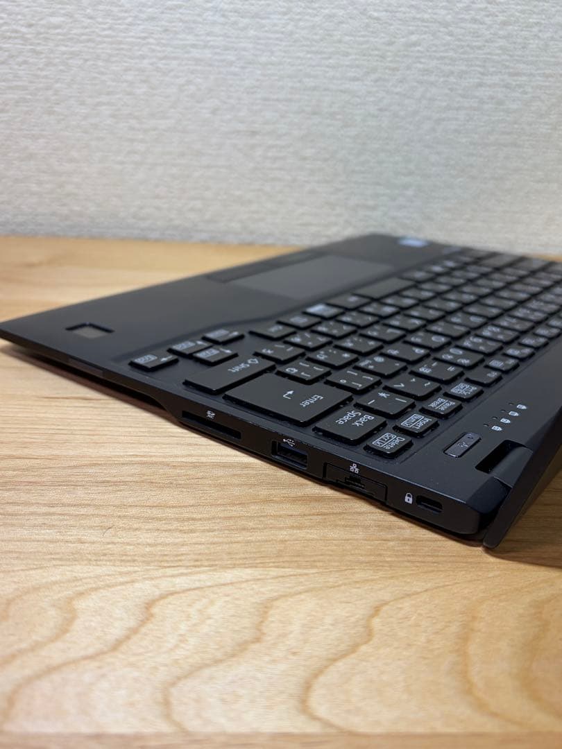 美品 富士通U939 i5 8世代 8G 512G SSD Office付き