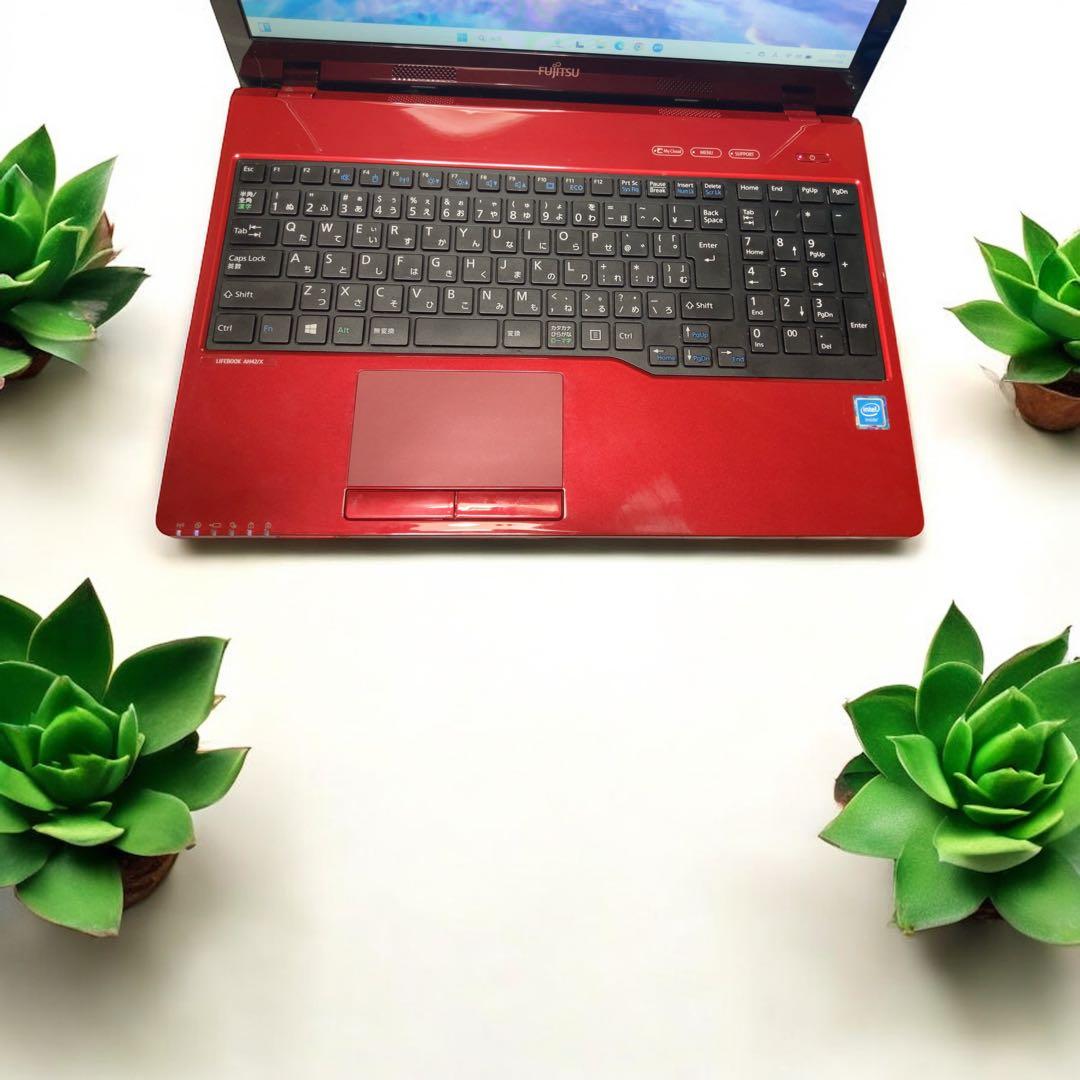 ✨お洒落✨SSDに交換済 windows11カメラノートPC オフィス薄型　赤