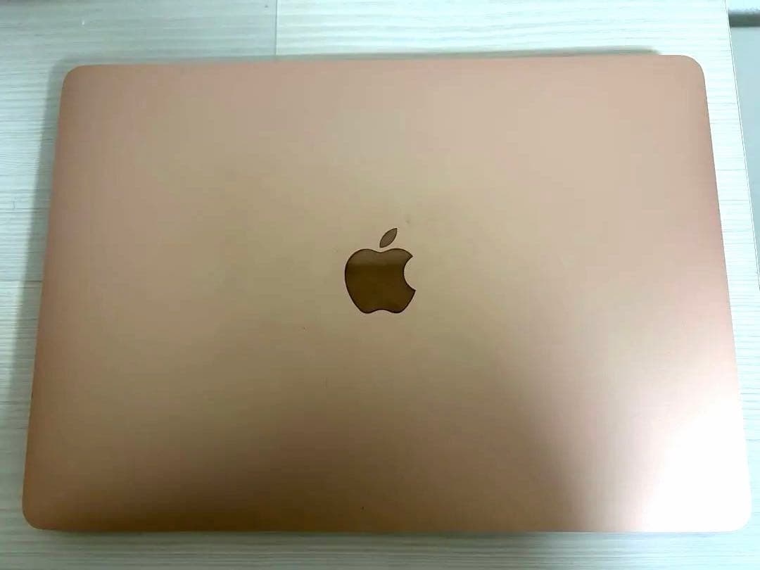 Apple MacBook20208GB 13インチ 初期化済 充放電301回