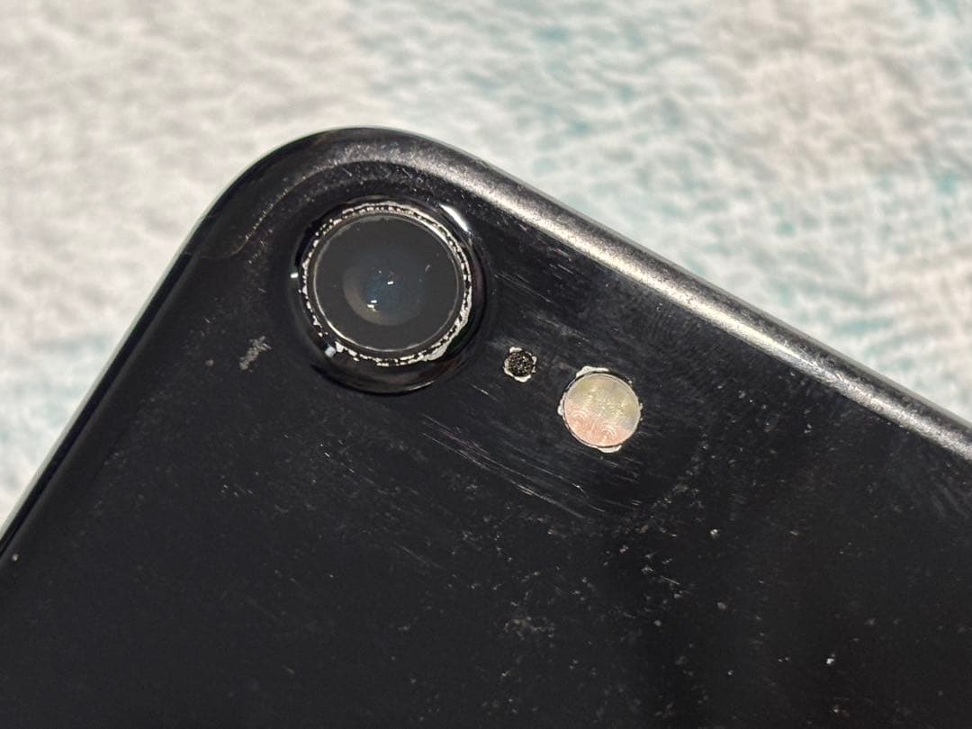 Apple iPhone 7 128GB ジェットブラック SIMフリー 100