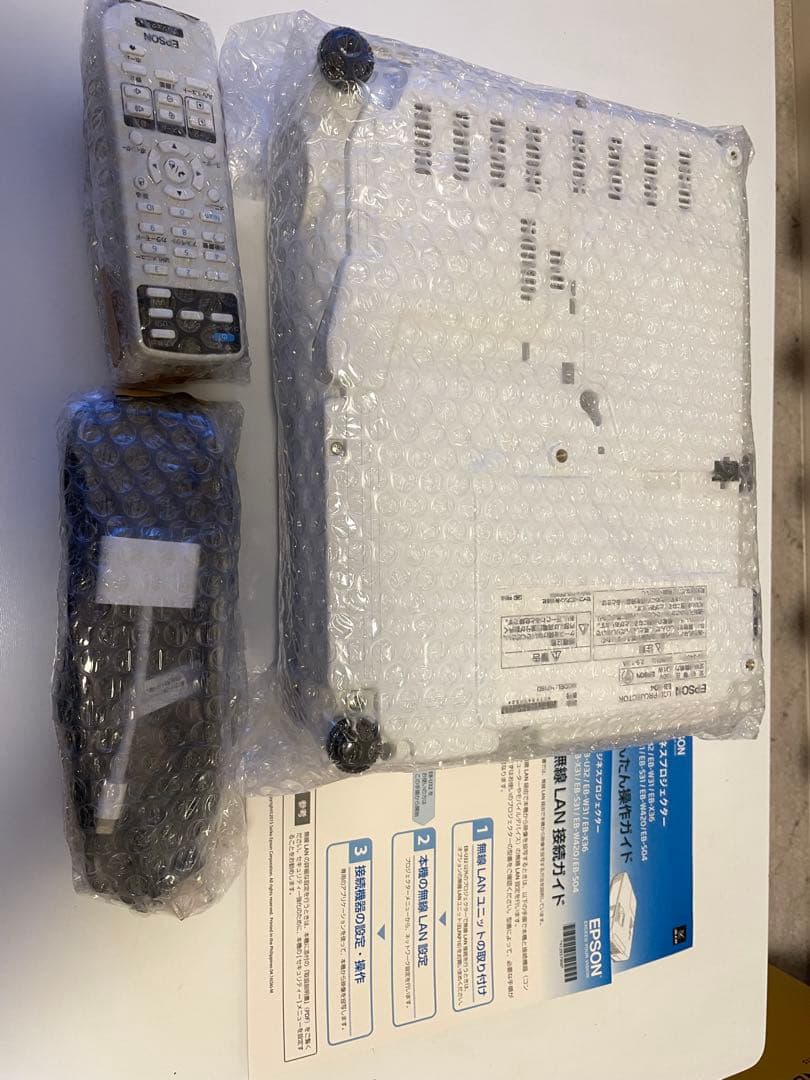 EPSON-EB-S04 高性能プロジェクター