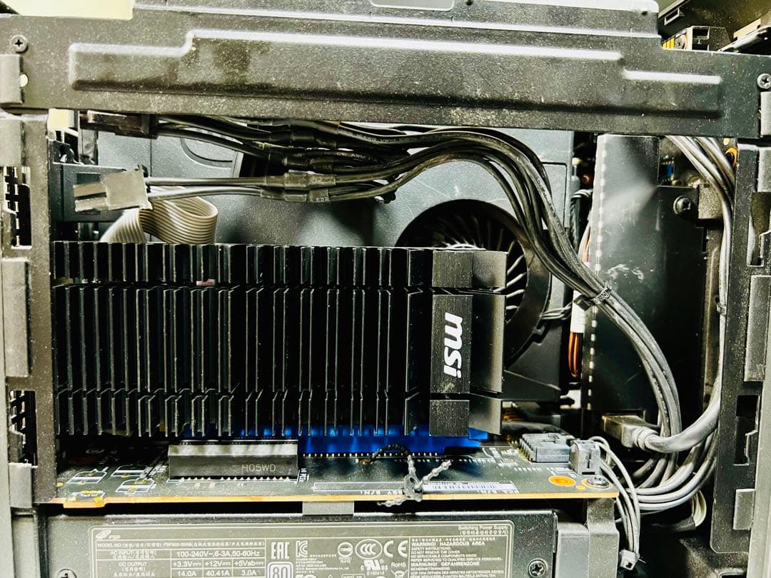 【完動品】intel NUC 9 Pro NUC9VXQNX RAM/SSD付