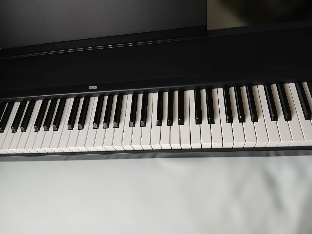 KORG　B2　電子ピアノ