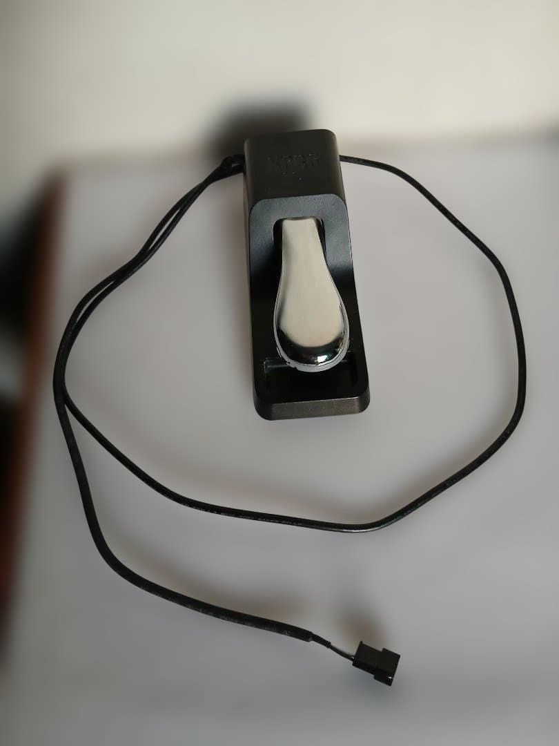 KORG　B2　電子ピアノ