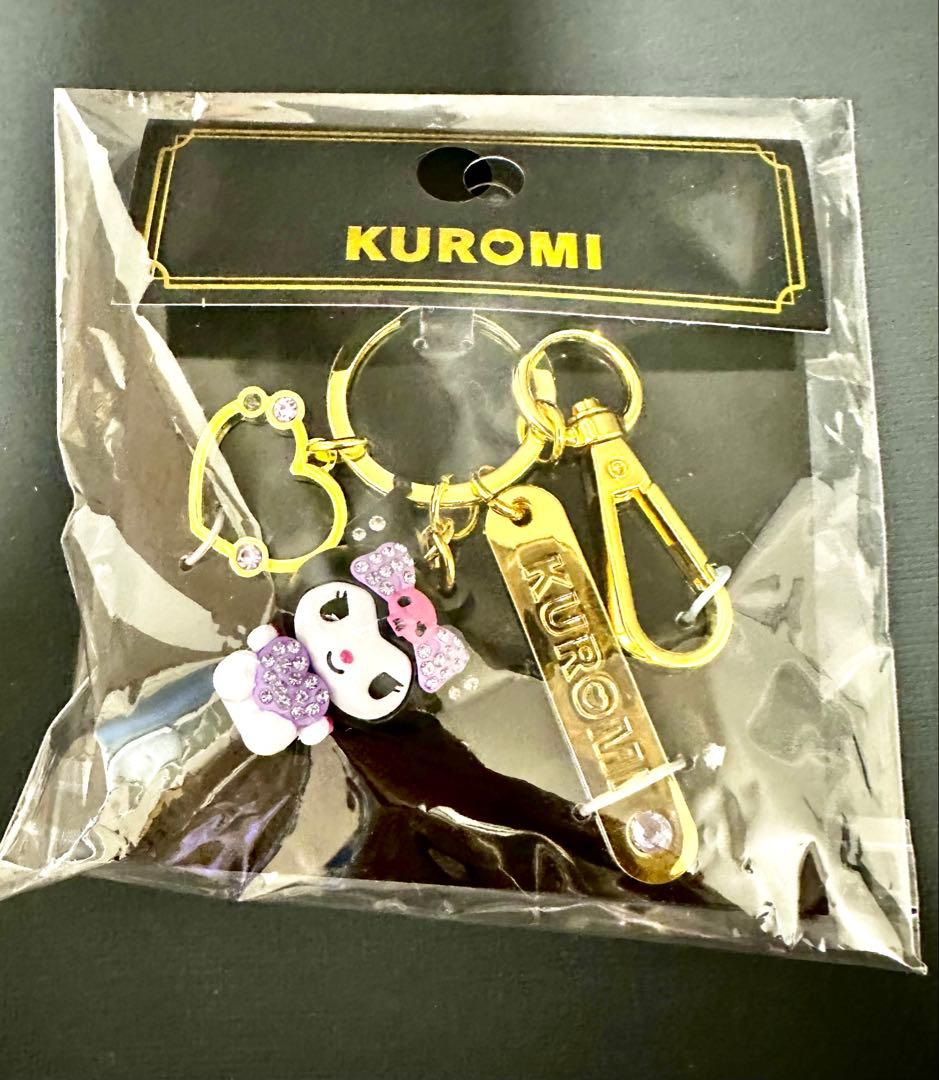 サンリオ　ストーン付き立体キーホルダー　クレヨンしんちゃんサンリオキャラクターズ