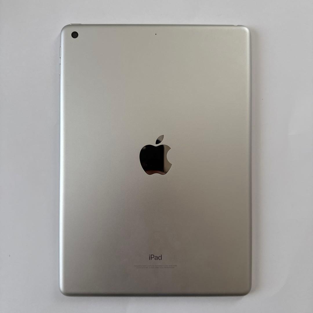 【本体+付属品】iPad 第6世代　32GB Wi-Fiモデル　シルバー