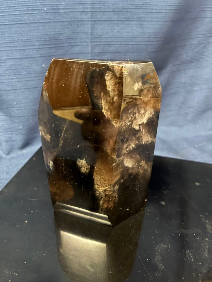 黒水晶　天然石　六角　縁起物置物Ｈ12㎝W 8㎝厚4㎝ 重さ72.3gm 置物