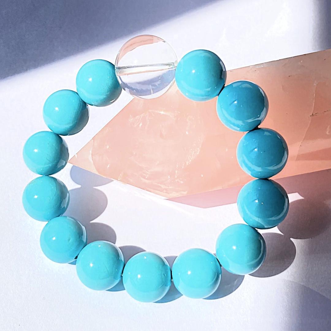 【海の輝き、守護の青】シェルパールと水晶 天然石ブレスレット