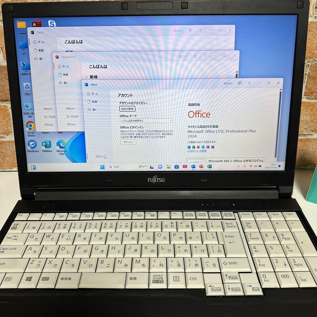 美品　富士通ノートPC i5 SSD 512GB メモリ16GB オフィス付き