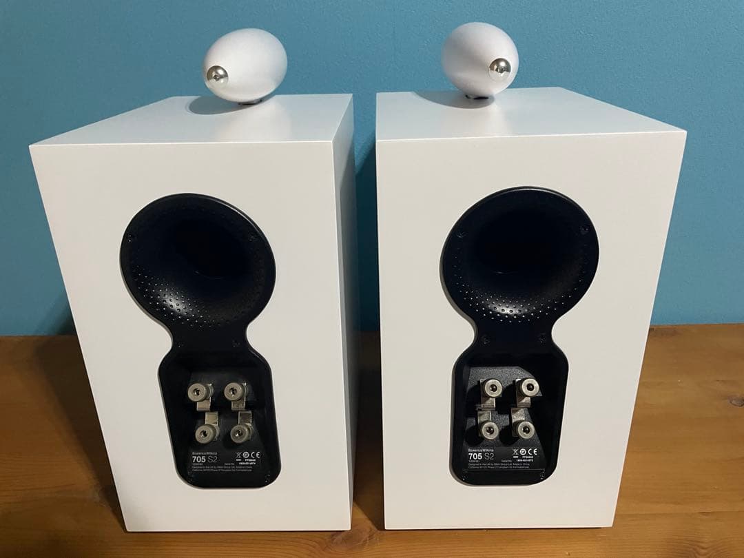 スピーカー・ウーファー Bowers&Wilkins B&W 705 S2