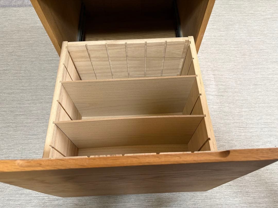 無印良品　オーク無垢材デスクキャビネット