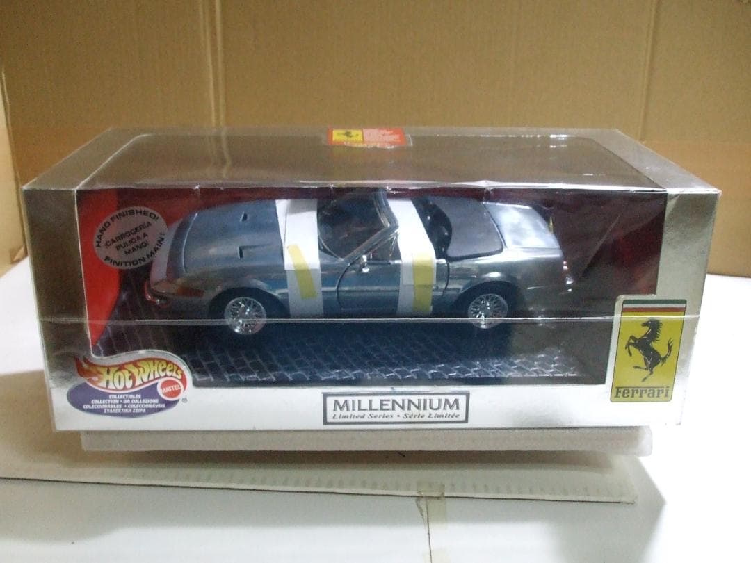 フェラーリ　３６５　ＧＴＳ／４　デイトナ　ミレニアム記念　マテル　１／１８