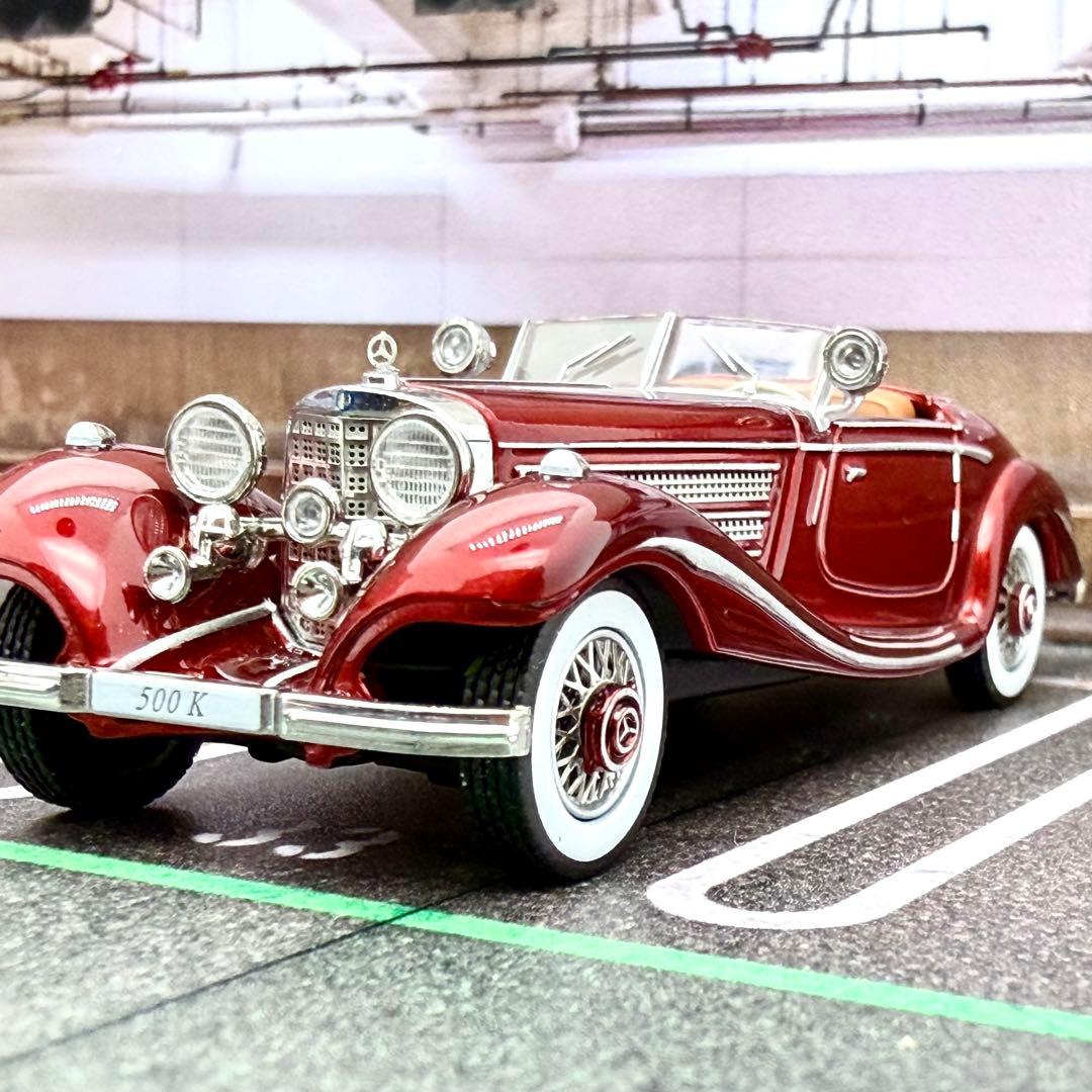 メーセデスベンツ　500K 赤 オープンカー ミニカー　1/64