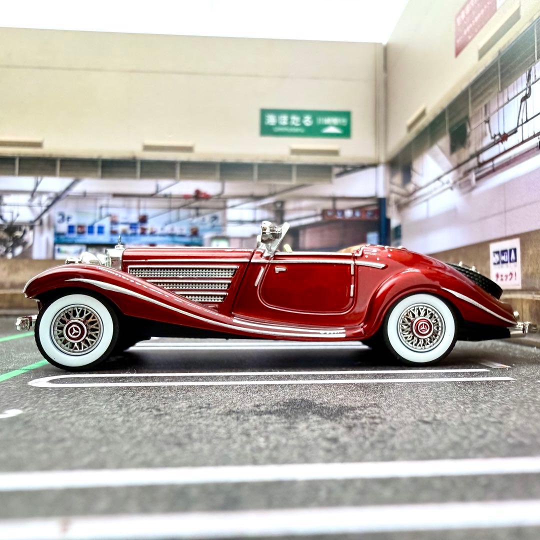 メーセデスベンツ　500K 赤 オープンカー ミニカー　1/64