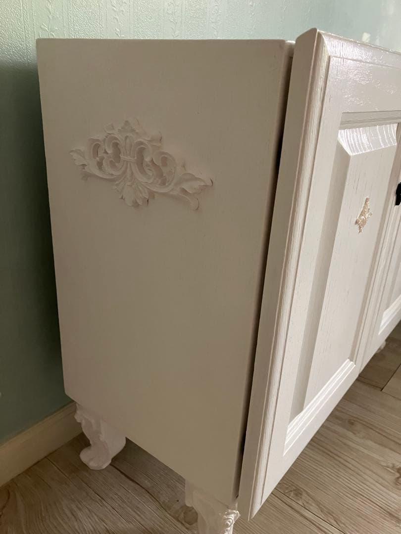 ハンドメイド　クラシックホワイト キャビネット　棚　シェルフ　戸棚　キッチン収納