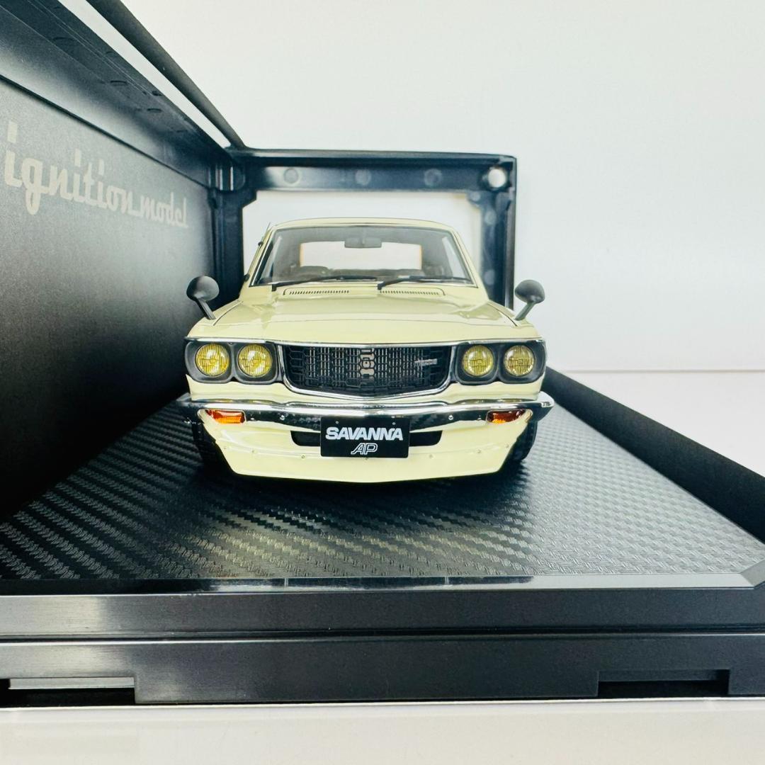 1/18 イグニッションモデル マツダ サバンナ （S124A） ホワイト