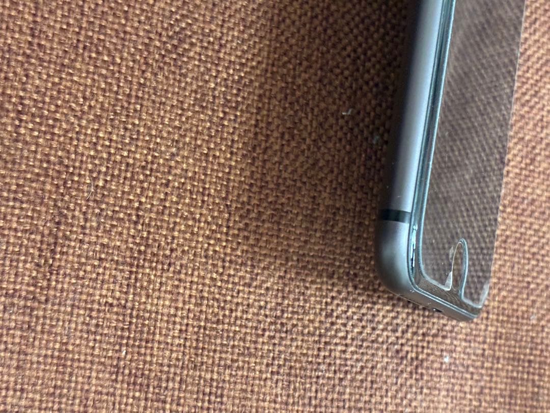 iPhone8 バッテリー状態85%