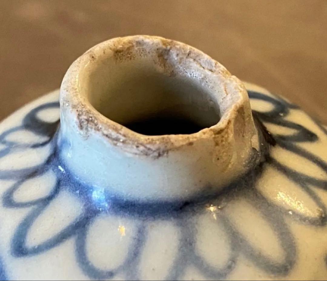 アンティーク・汕頭(スワトウ)染付孔雀文小壼・鑑賞台付・２点セット