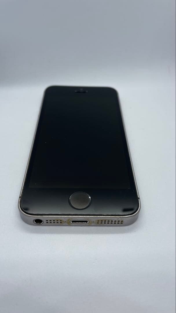 iPhone SE 64GB スペースグレー 本体