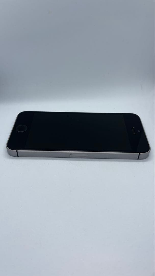 iPhone SE 64GB スペースグレー 本体