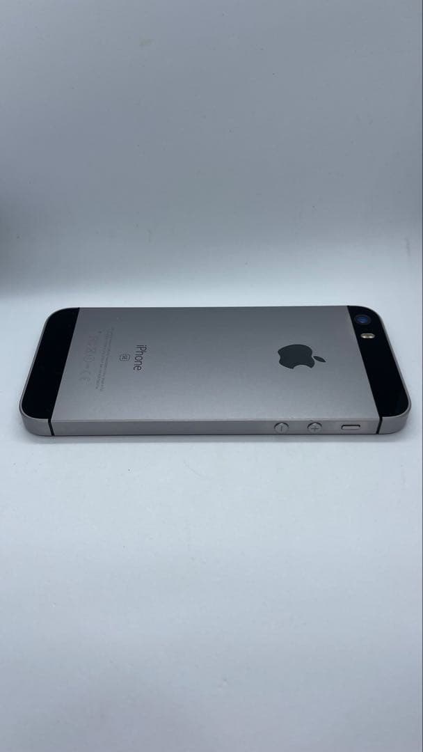 iPhone SE 64GB スペースグレー 本体