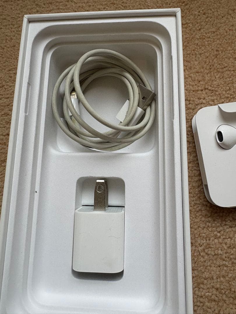 動作確認済 Apple iPhone11 64GB SIMフリー 　箱、備品あり