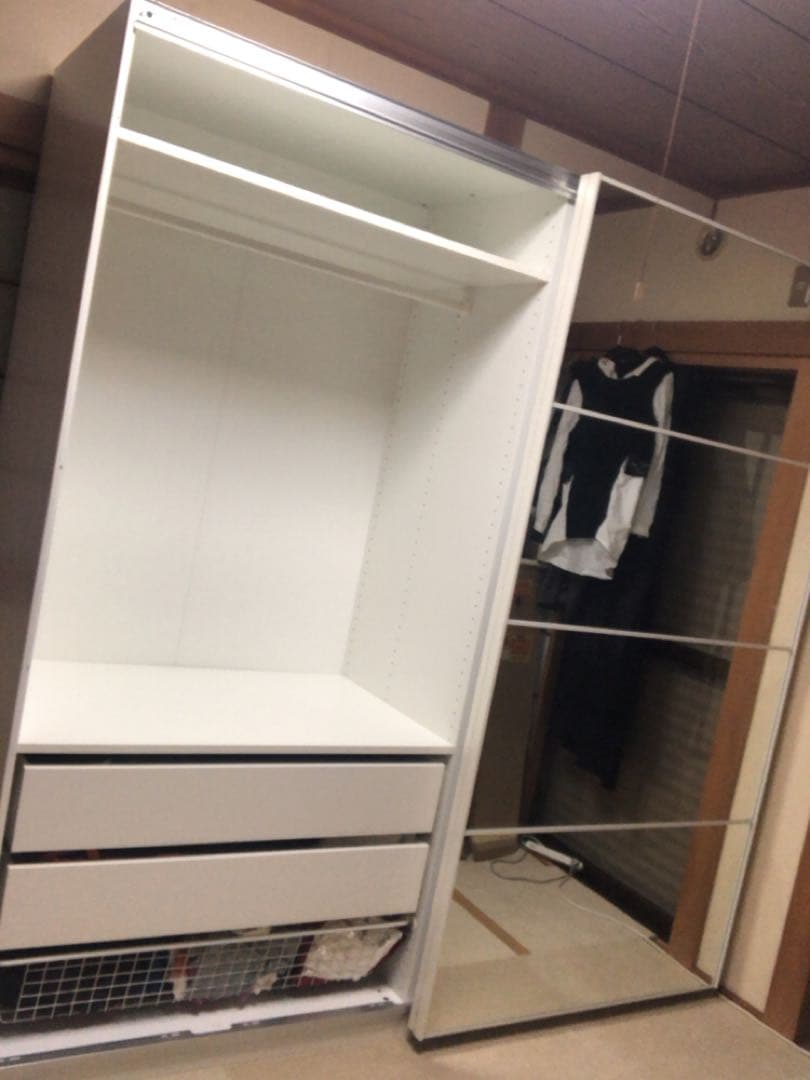 IKEA ワードローブ　PAX クローゼット　オーダーメイド　鏡　ミラー扉