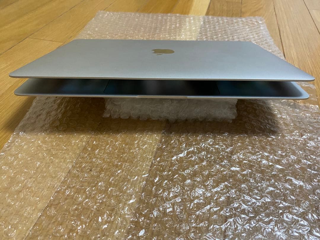 MacBook Air i7 16GB 256GB CTOモデル　【訳あり品】