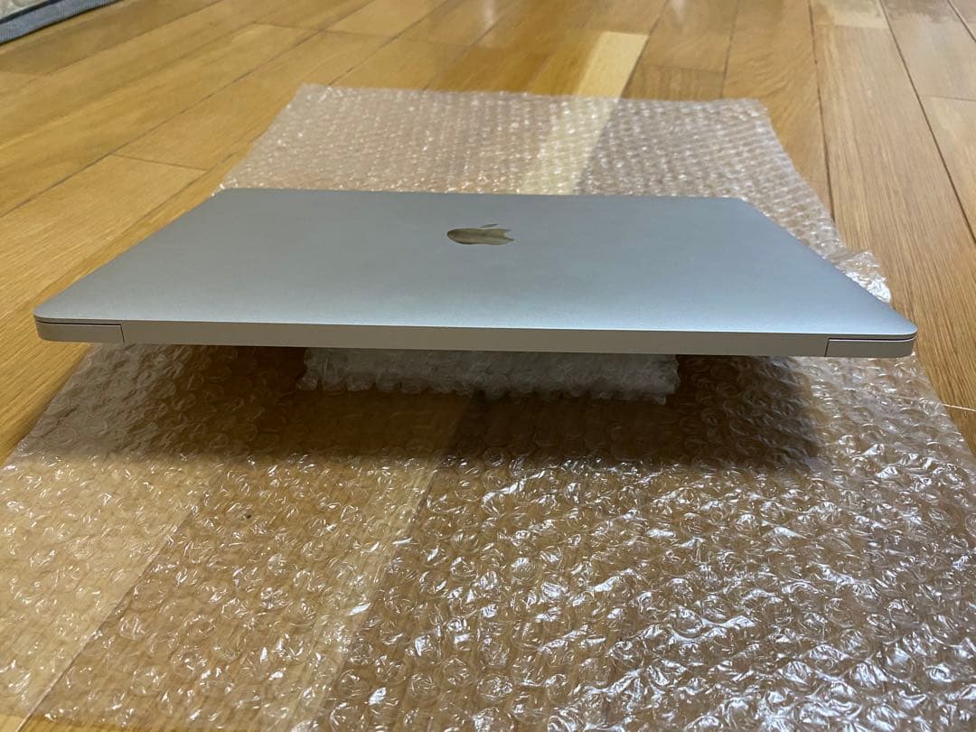 MacBook Air i7 16GB 256GB CTOモデル　【訳あり品】