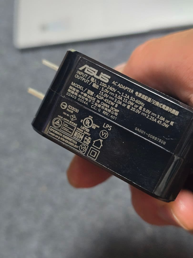 Chromebook C425T 本体