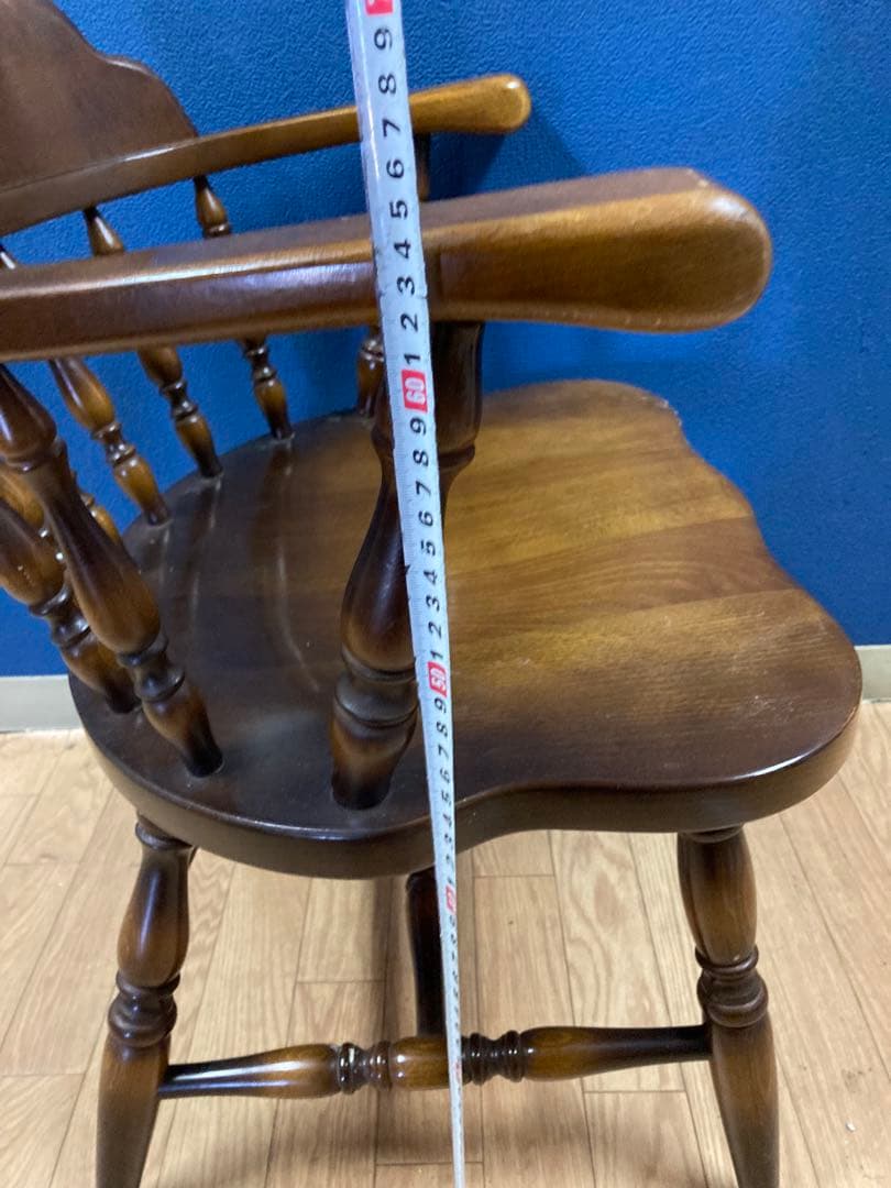 キツツキ　アンティーク調　チェア　ヴィンテージ　ダイニングチェア　アームチェア