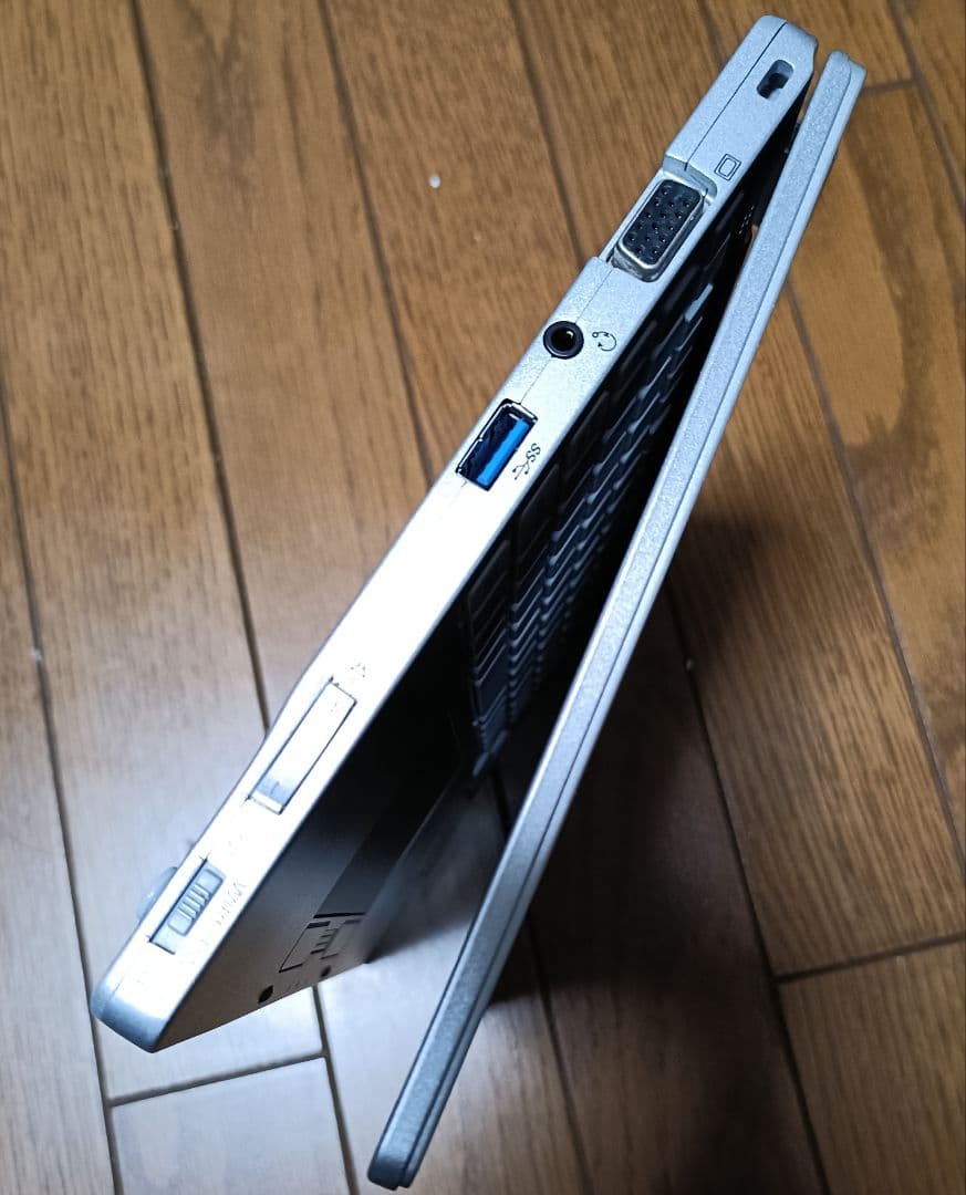 Let's note CF-RZ6 10.1型 Core i5 7Y57 8GB