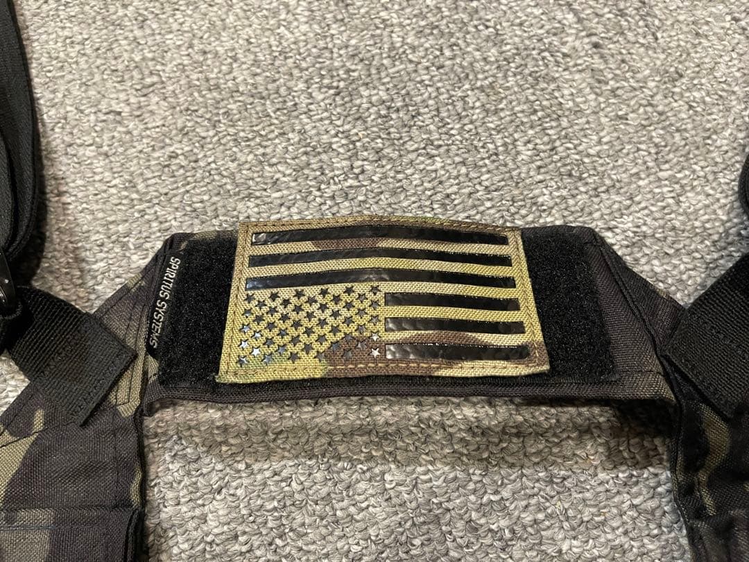 実物Multicam Black Spiritus Systems セット