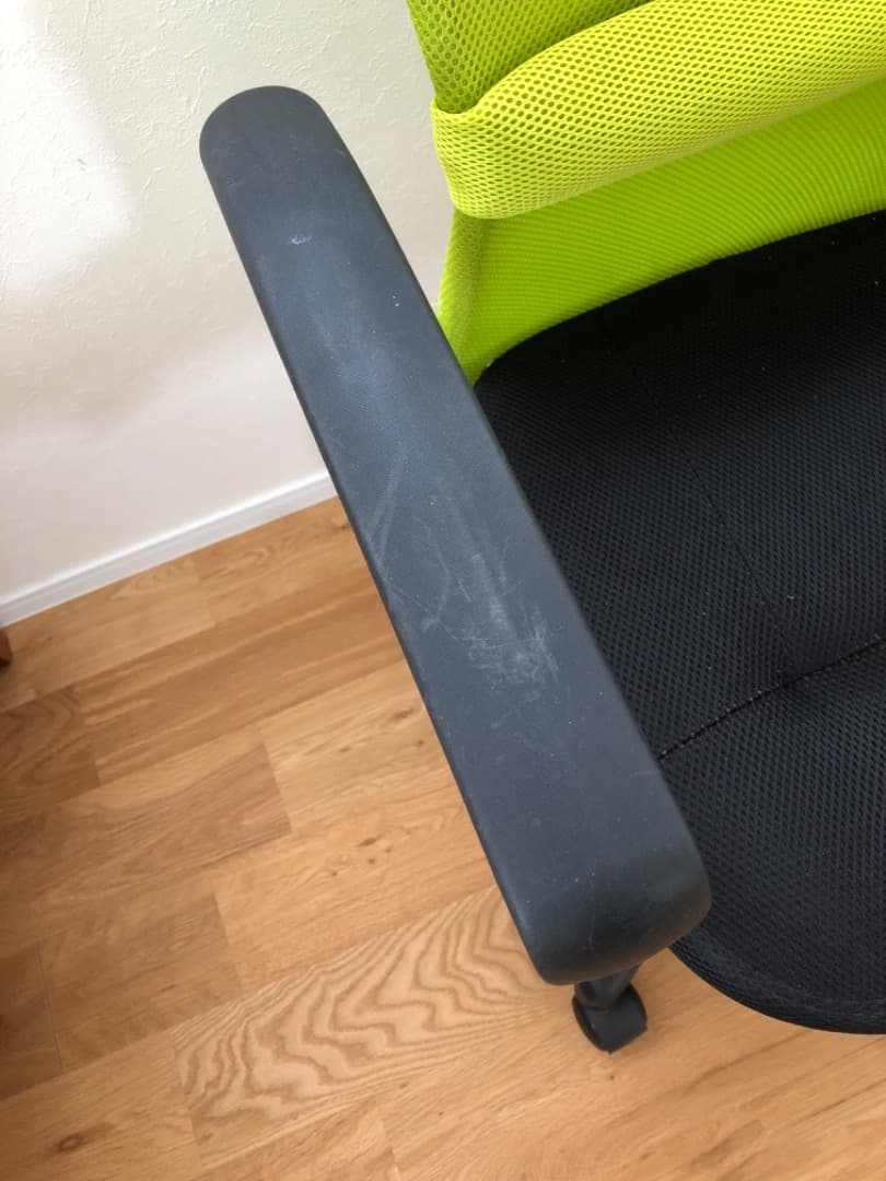 メッシュ　チェア