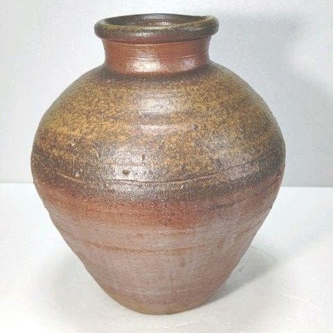 壺　備前焼