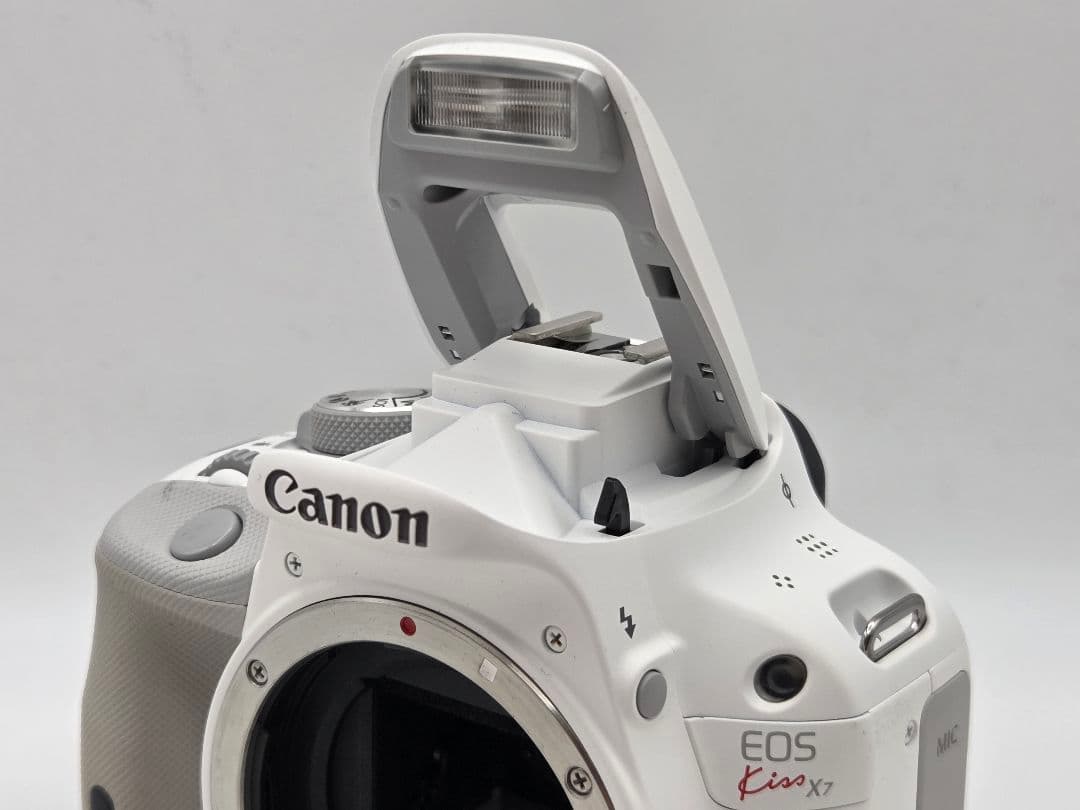 Canon EOS Kiss X7 ホワイト ボディ シャッター回数8,053回