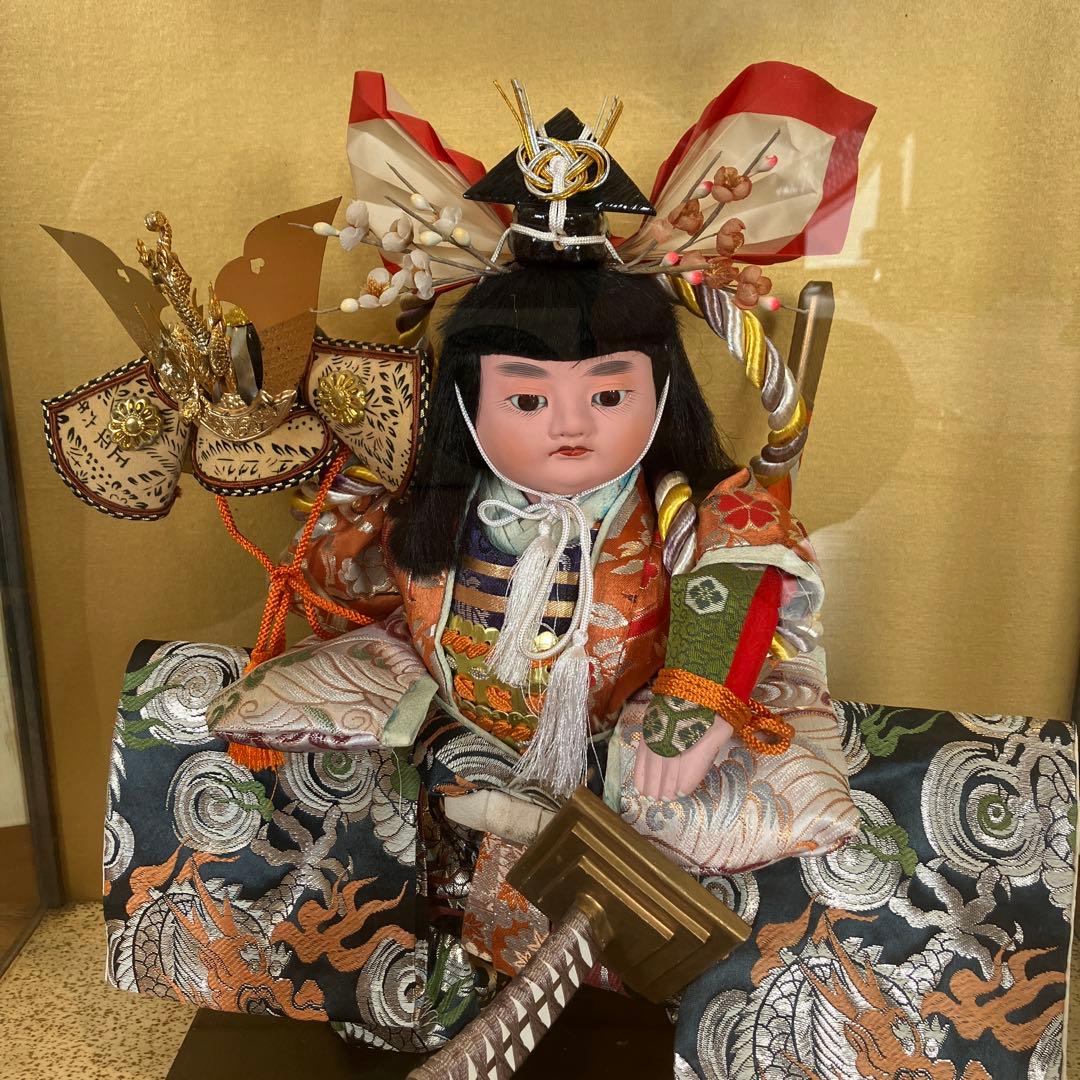 節句の男の子の兜人形