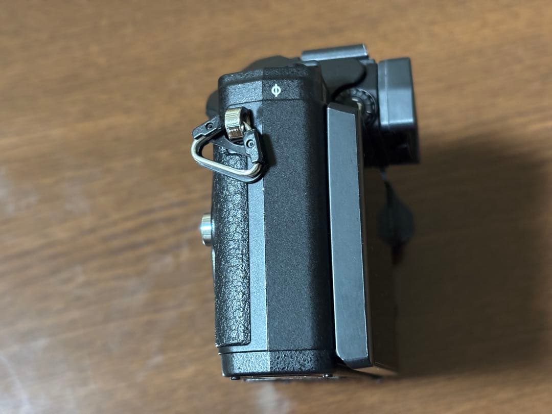 オリンパス OM-D E-M10 Mark III 液晶不良 BCL-1580付