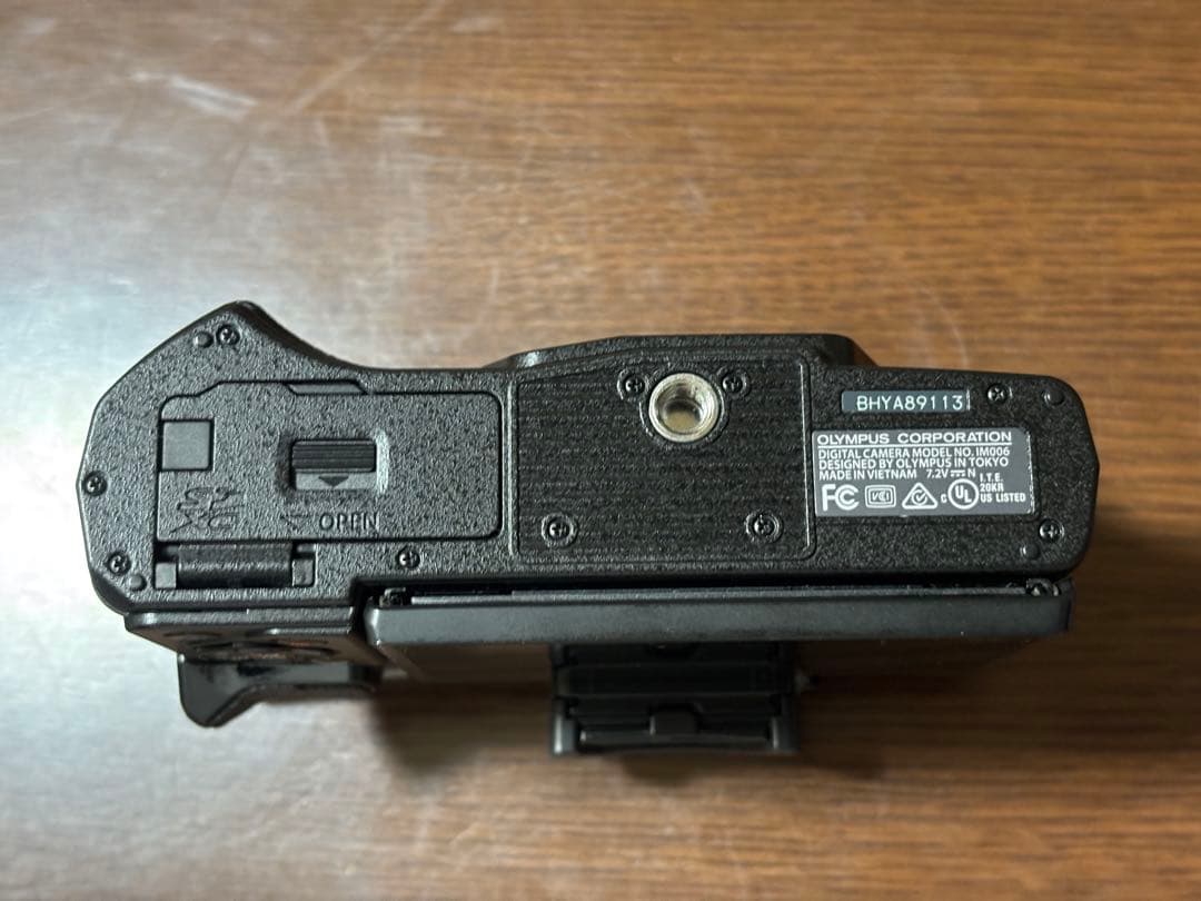 オリンパス OM-D E-M10 Mark III 液晶不良 BCL-1580付