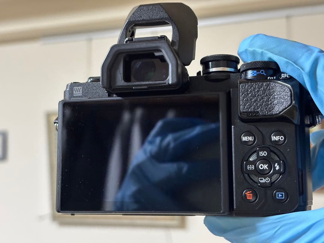 オリンパス OM-D E-M10 Mark III 液晶不良 BCL-1580付