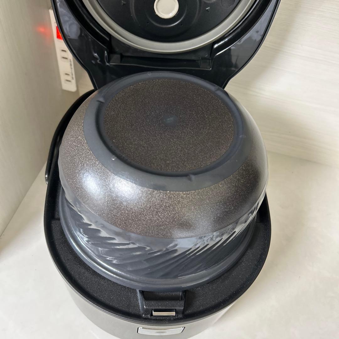 送料込み、￼TIGER JKN-G100炊飯器