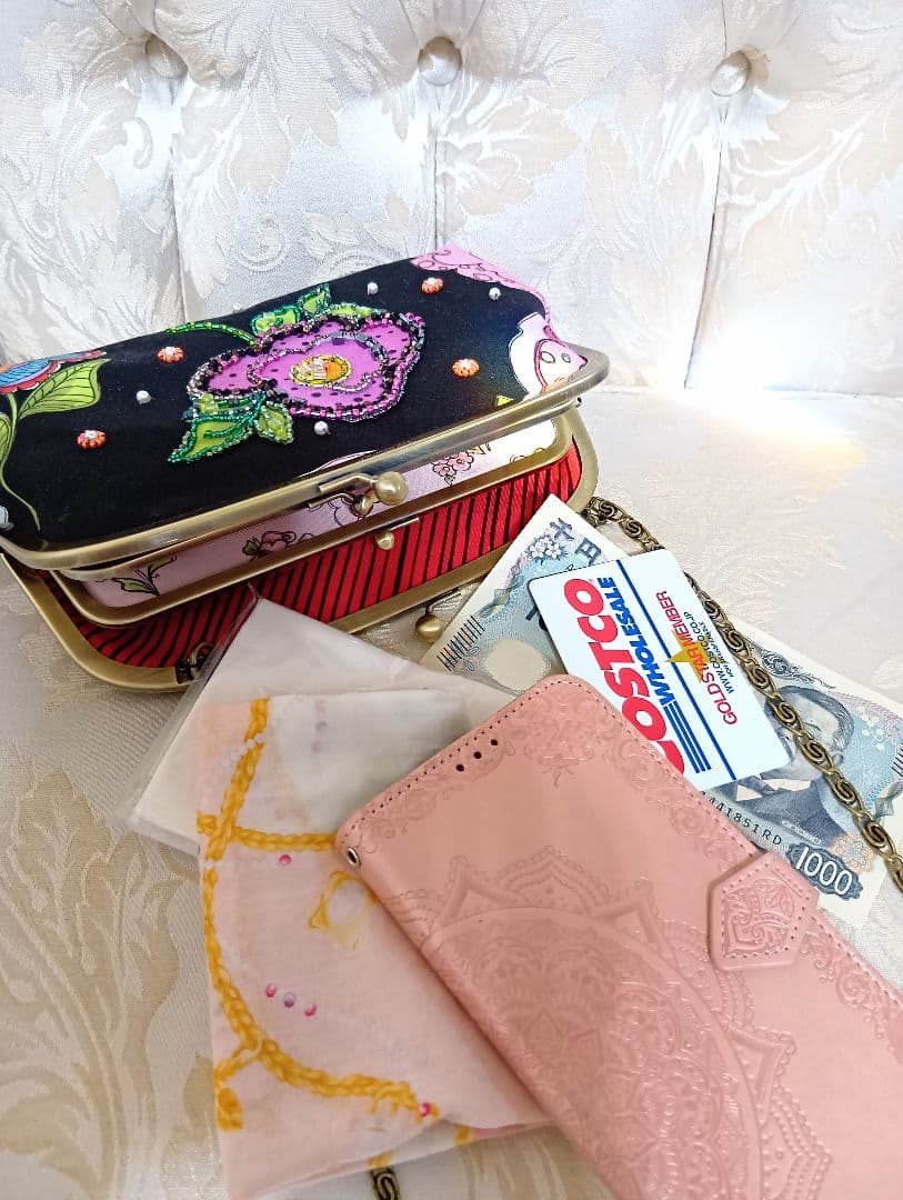 ロラライハリス☆ビーズ刺繍☆親子がま口☆お財布ポーチ☆ハンドメイド