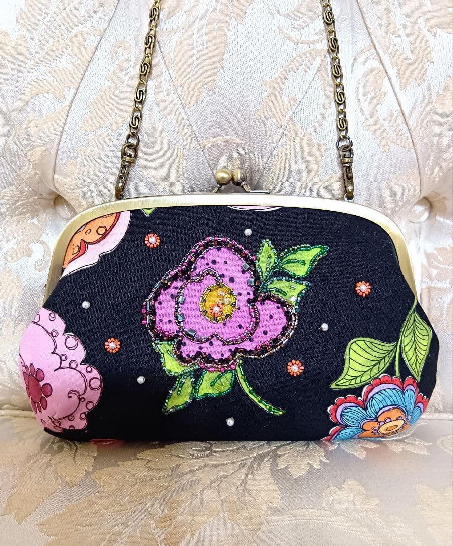 ロラライハリス☆ビーズ刺繍☆親子がま口☆お財布ポーチ☆ハンドメイド