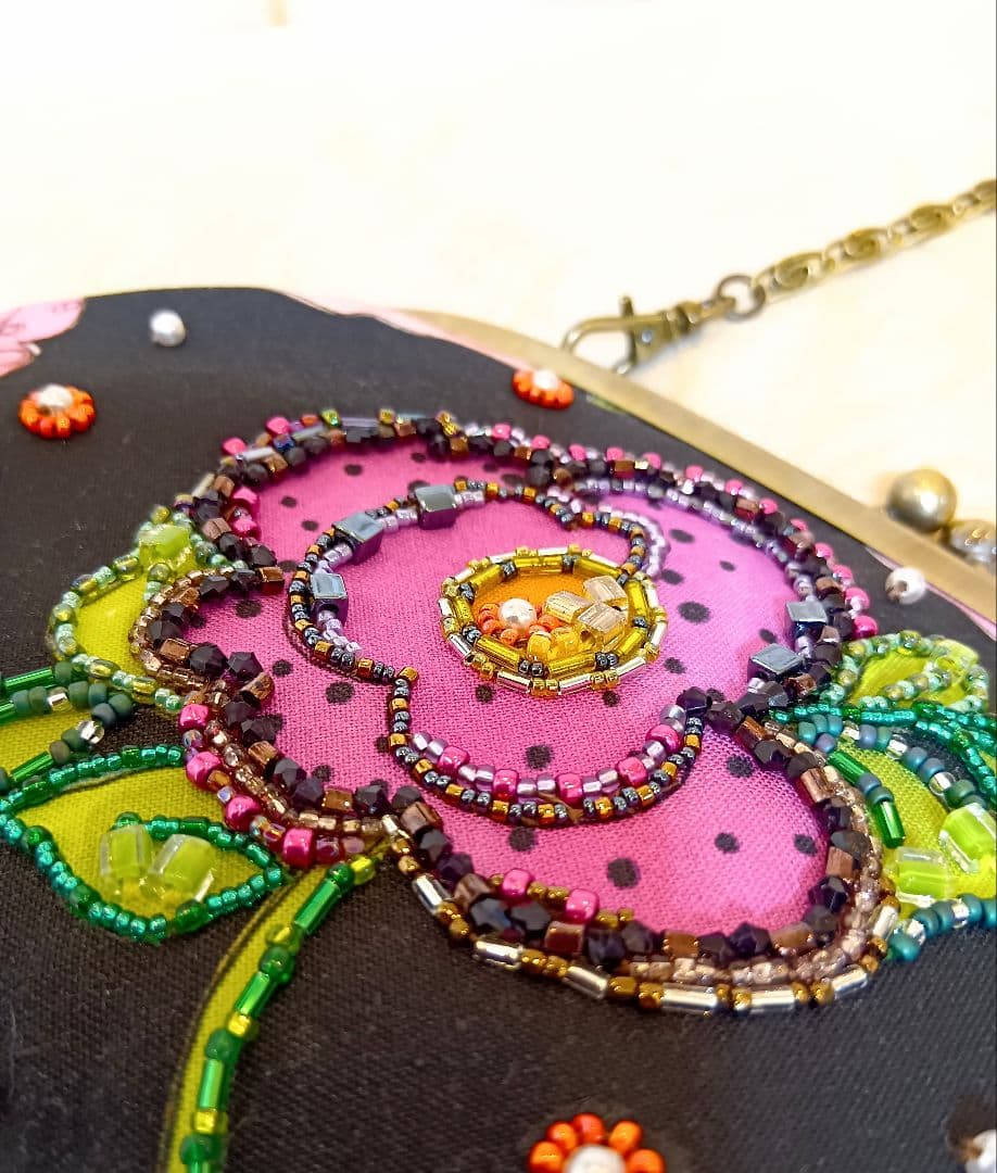 ロラライハリス☆ビーズ刺繍☆親子がま口☆お財布ポーチ☆ハンドメイド